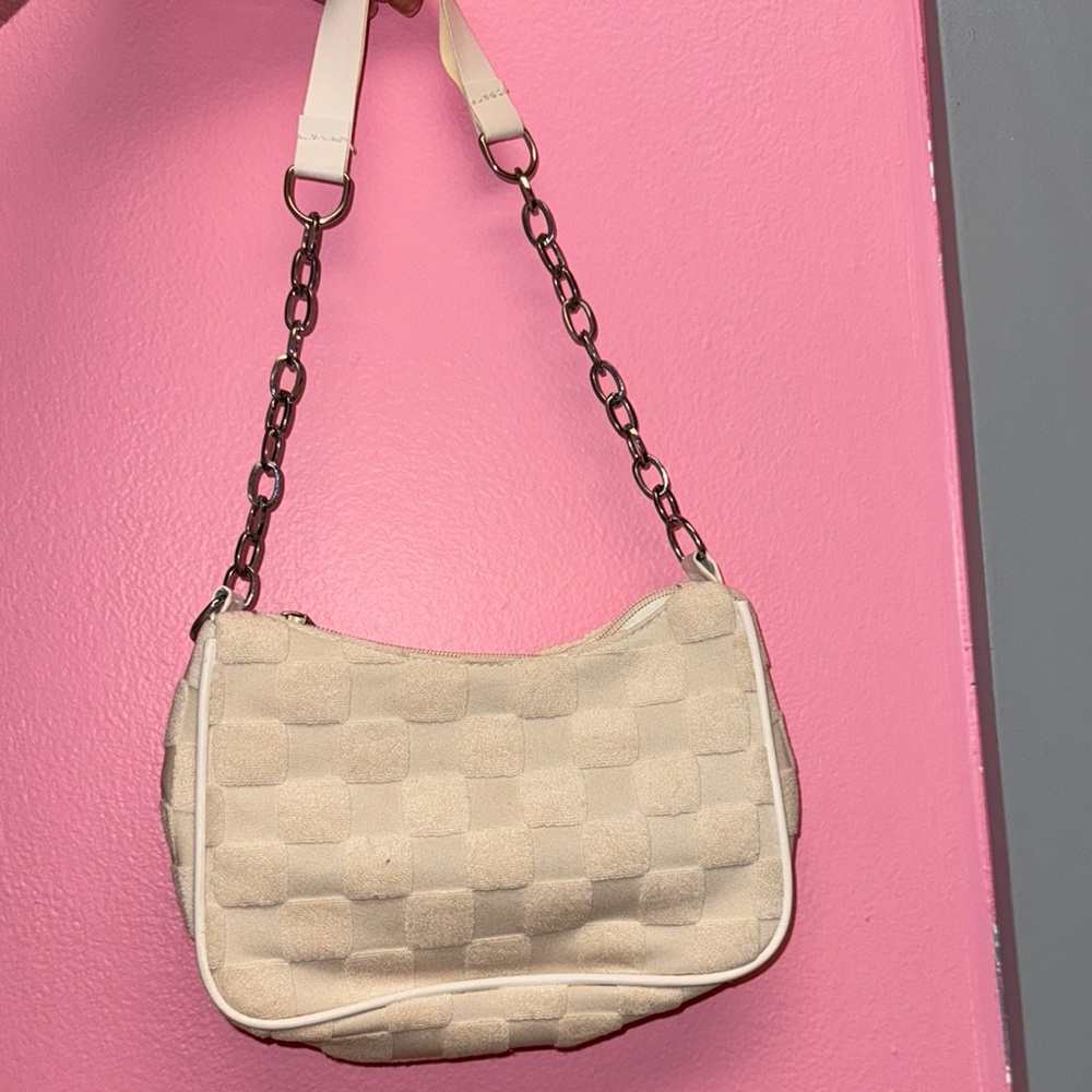 Cream Textured Shoulder Bag with Chain Strap